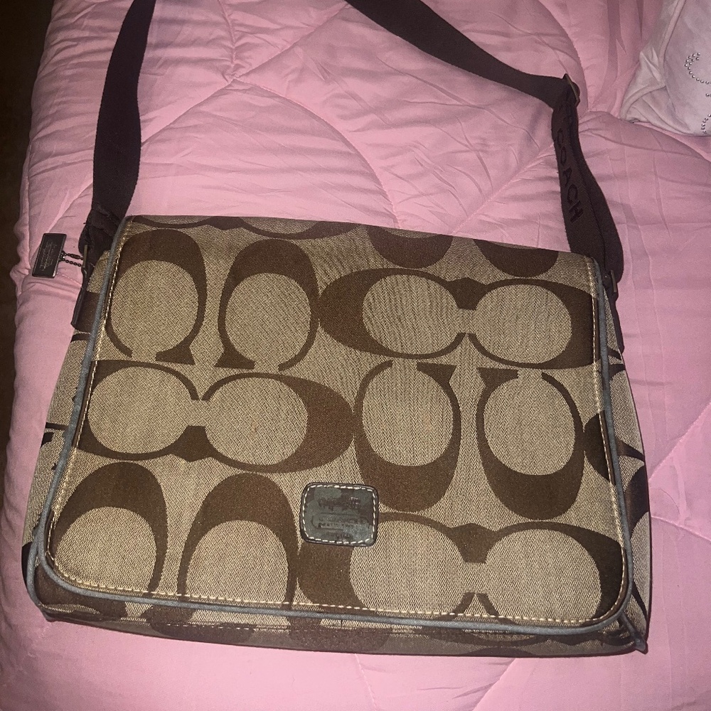 Coach messengers bag